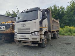 FAW J6* 6x4 Самосвал - 1