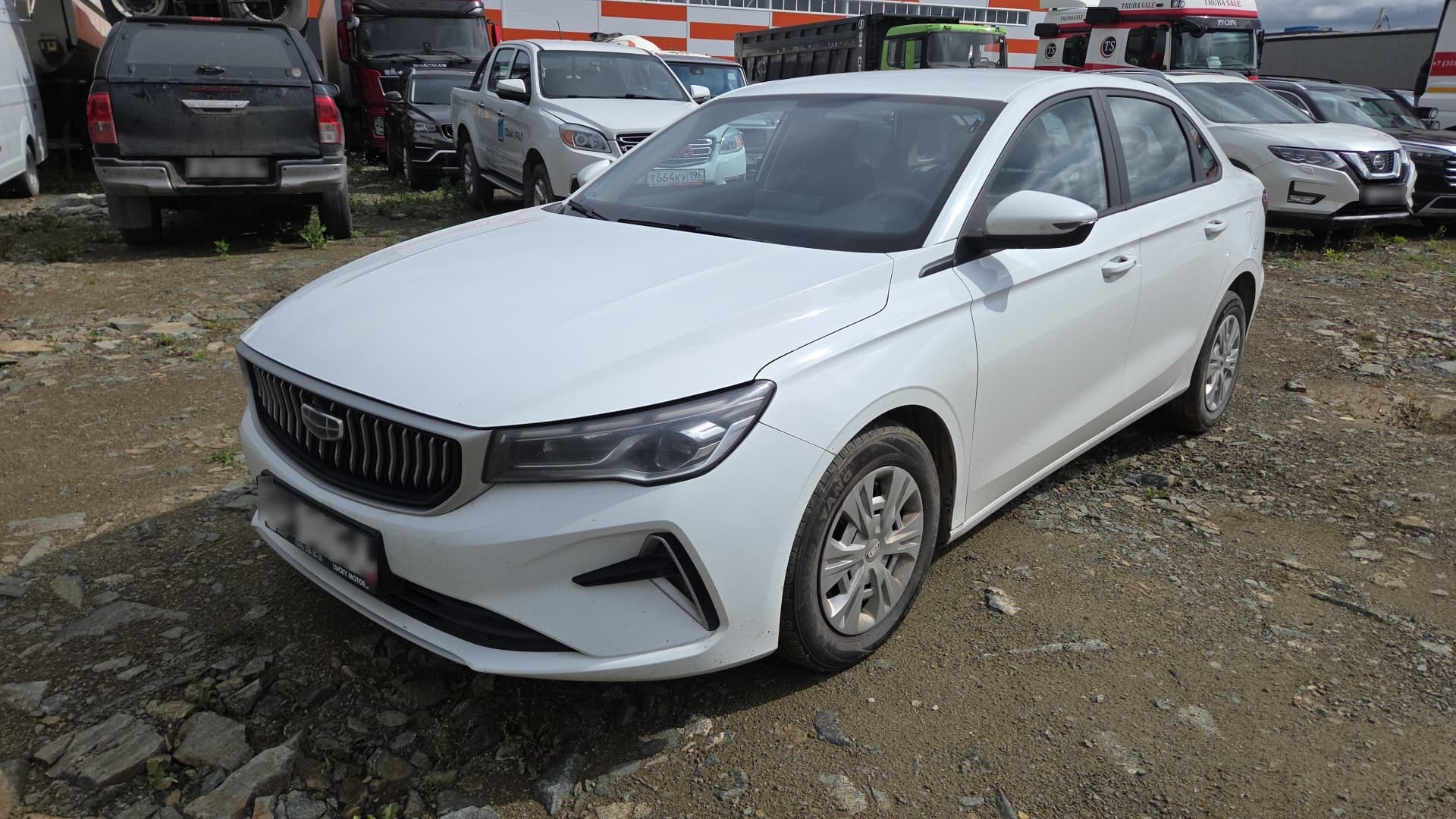 Geely EMGRAND - 1