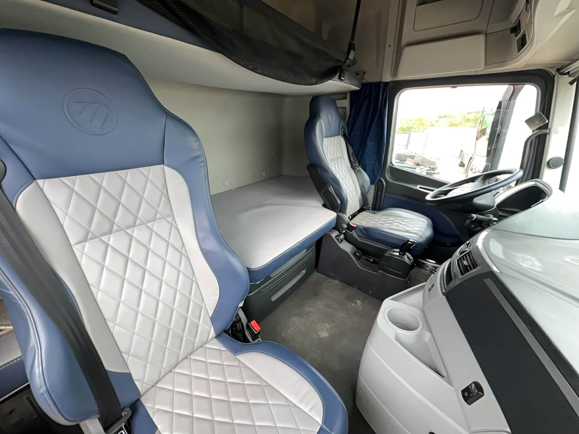 Foton AUMAN R 4x2 Седельный тягач - 9