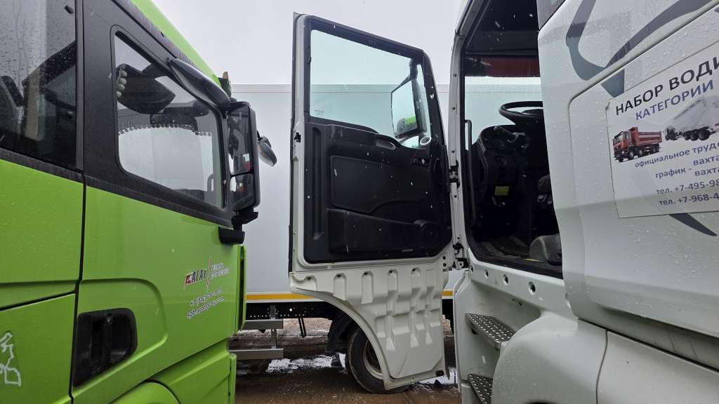 Sitrak C7H 4x2 Седельный тягач - 8