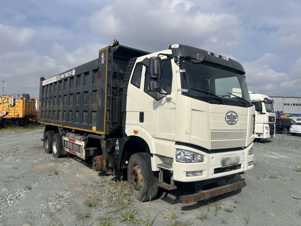 FAW J6 8x4 Самосвал - 2
