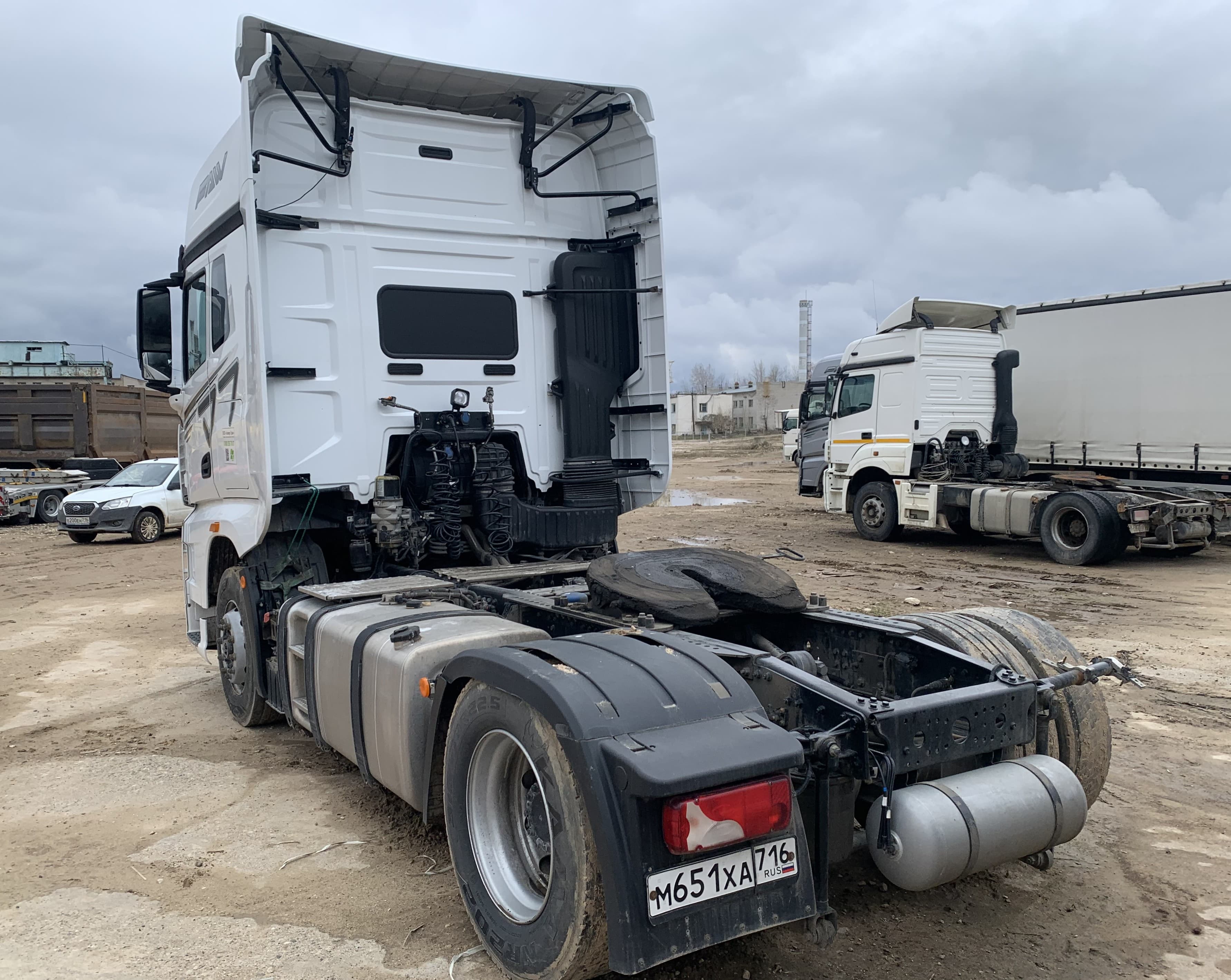 FAW J7 4x2 Седельный тягач - 4