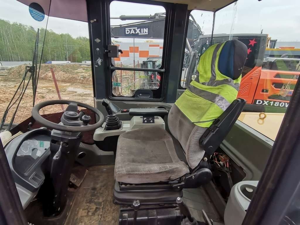 Xcmg LW330 Фронтальный погрузчик - 5