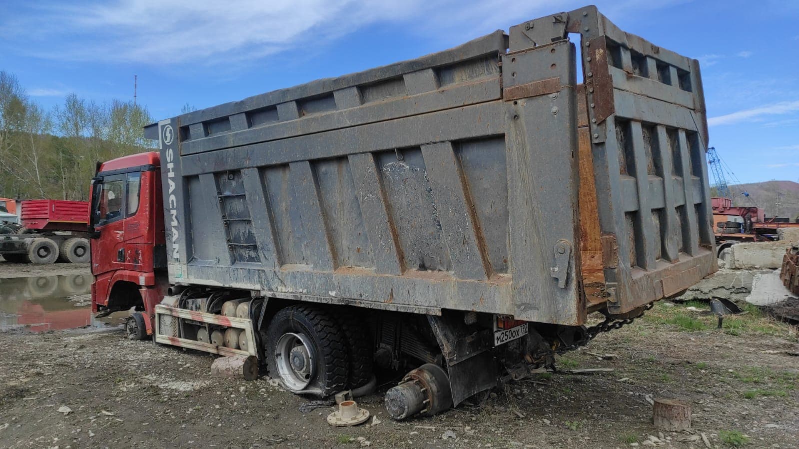 Shacman (Shaanxi) SX* 6x4 Самосвал - 4