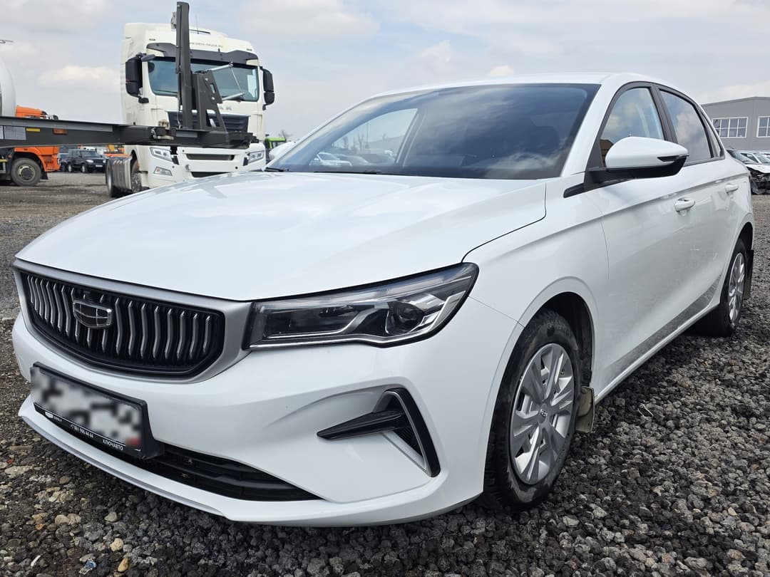 Geely EMGRAND - 1