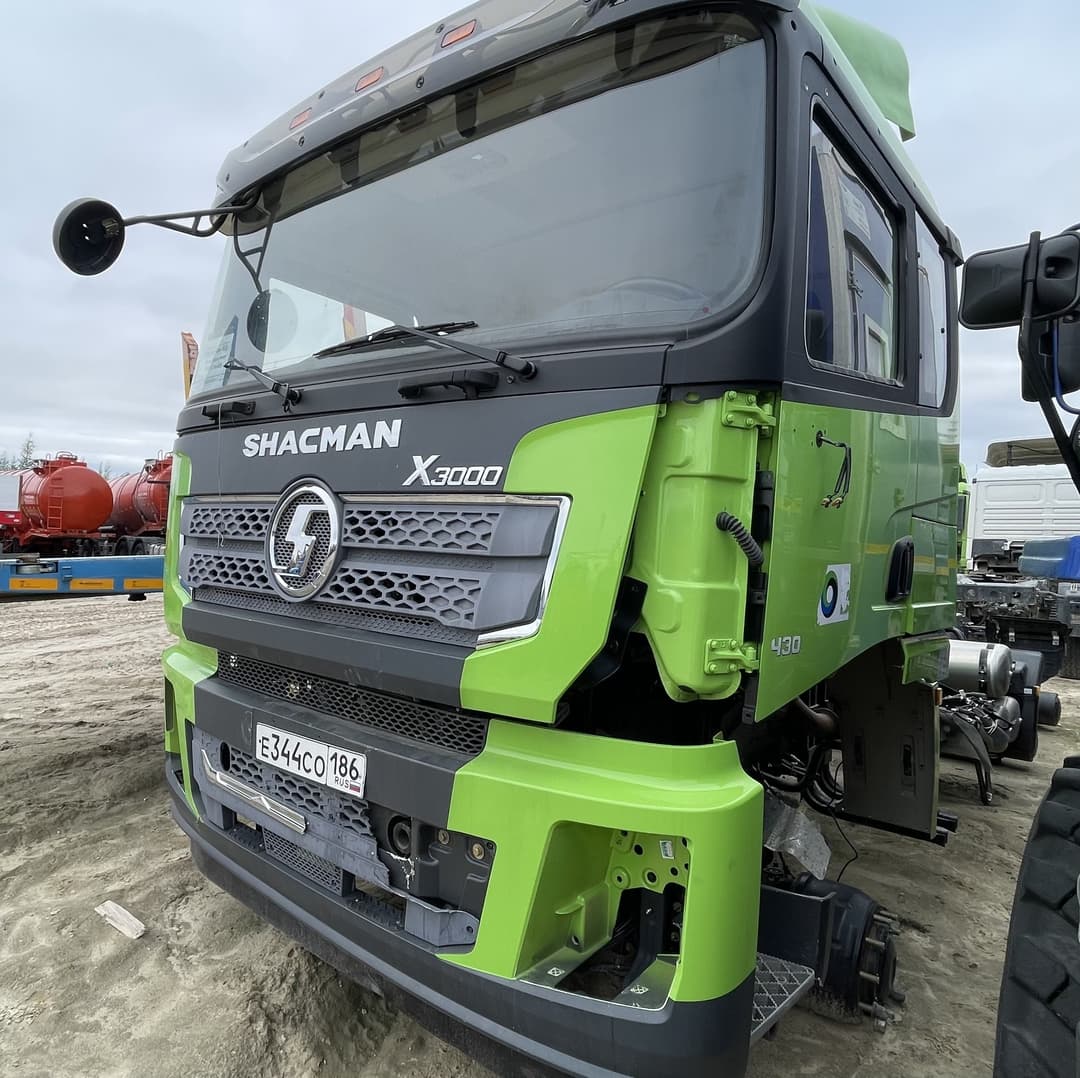 Shacman (Shaanxi) SX* 6x6 Седельный тягач - 1