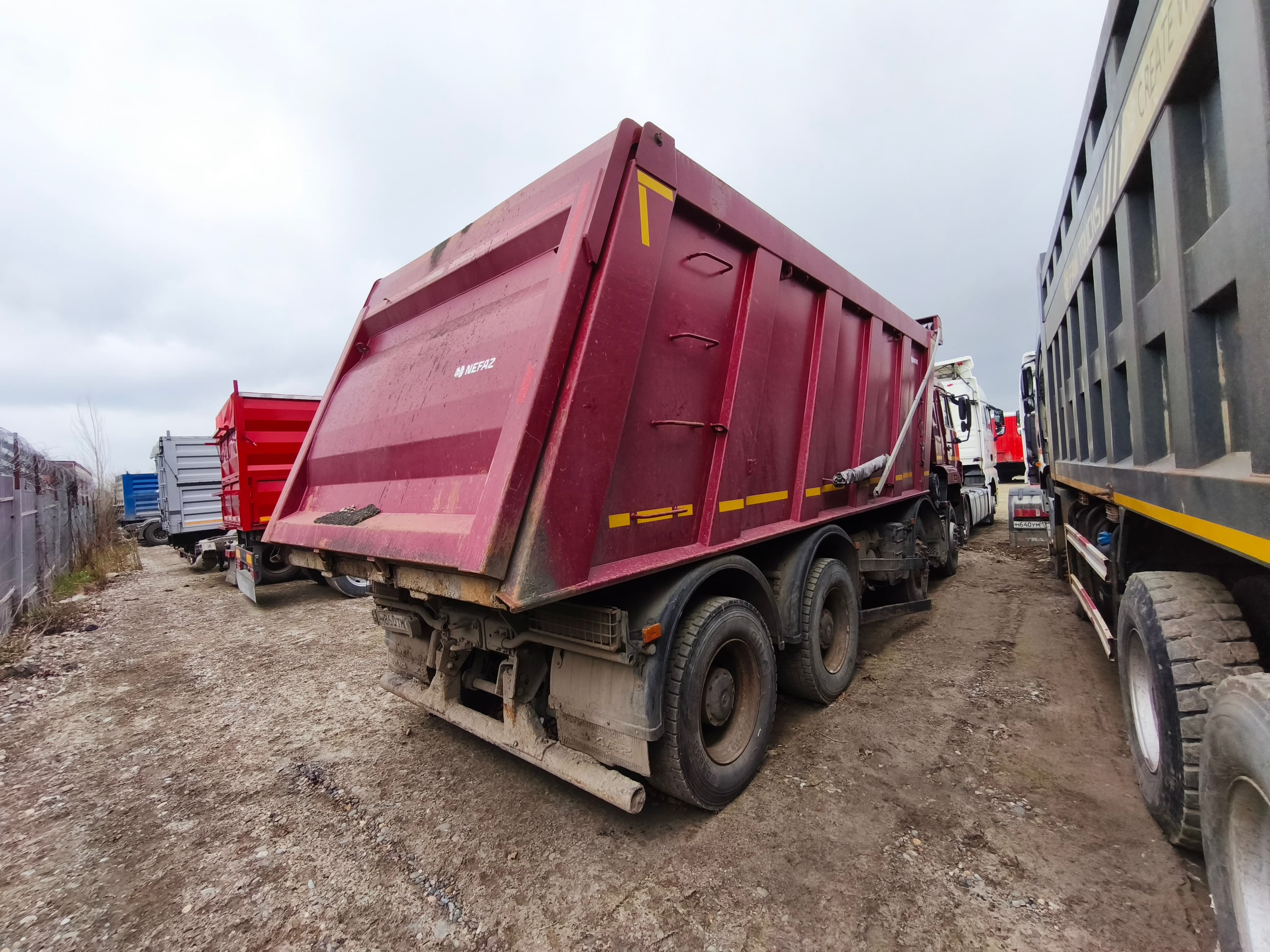 Камаз 65201 8x4 Самосвал - 3