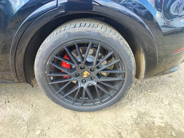 Porsche Cayenne - 9