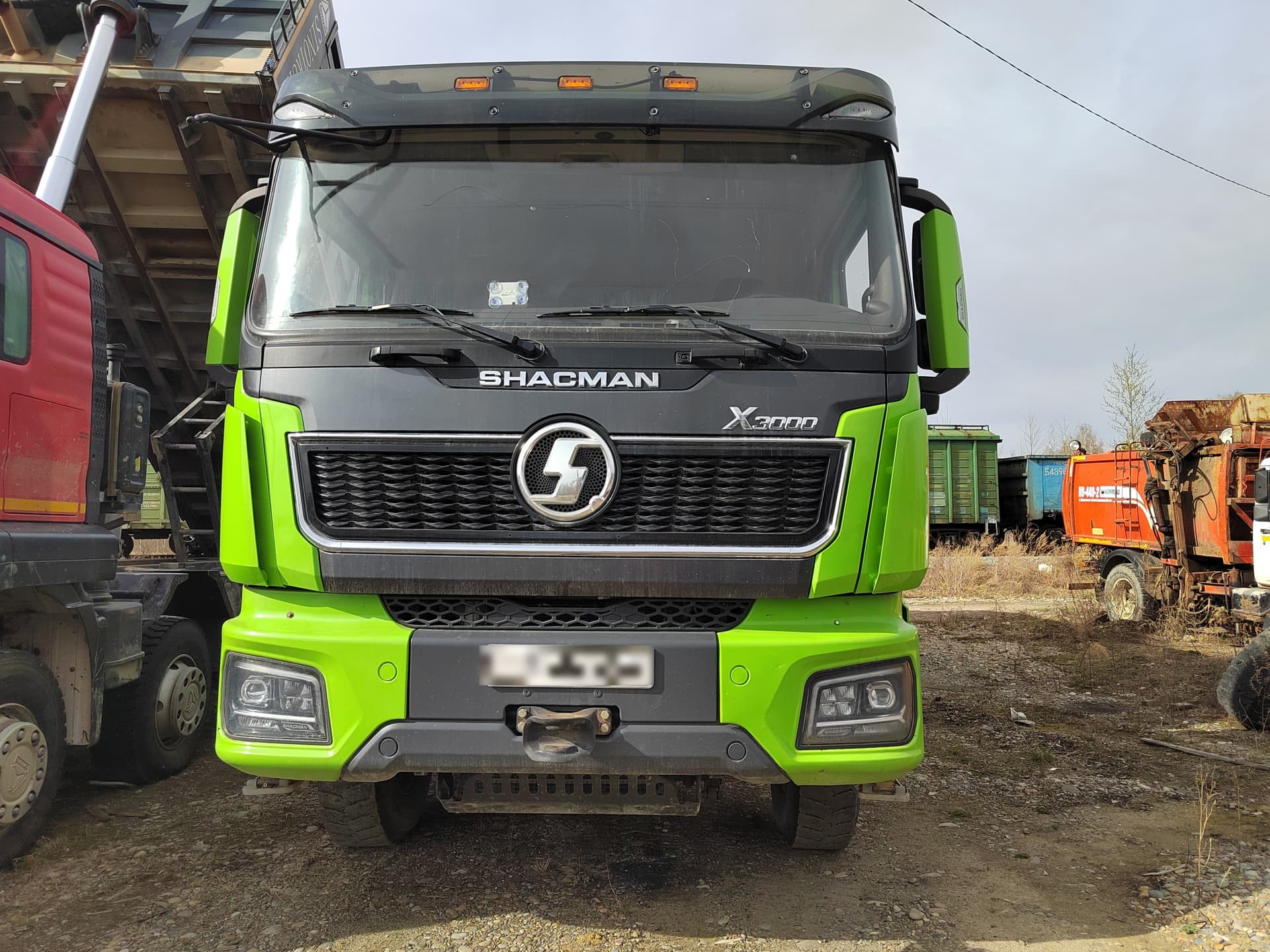Shacman (Shaanxi) SX* 8x4 Самосвал - 1