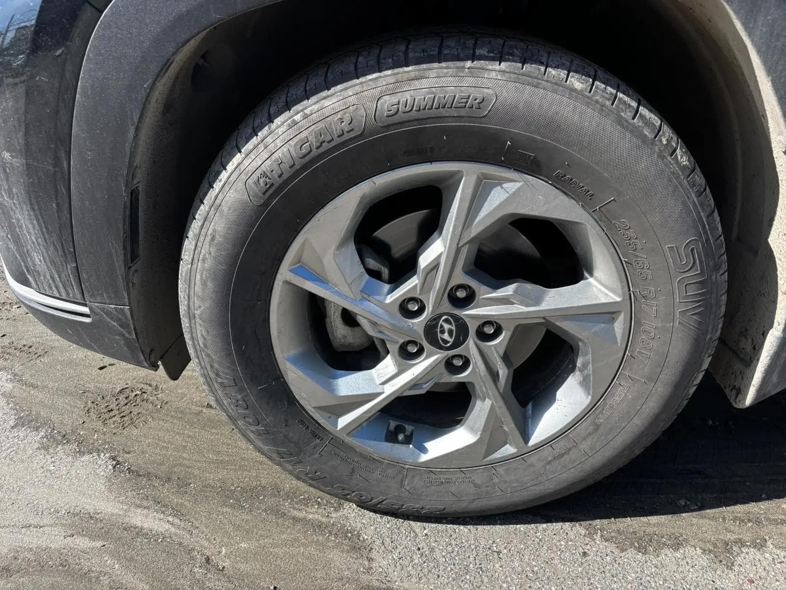 Hyundai TUCSON - 10