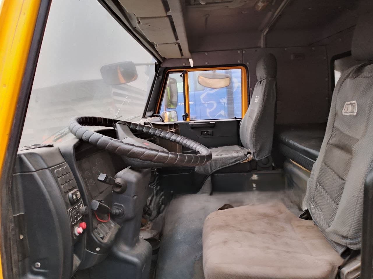 Мегатрон 4589* на шасси КамАЗ 65115 6x4 Зерновоз - 5