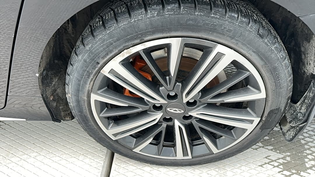Chery ARRIZO 8 - 9