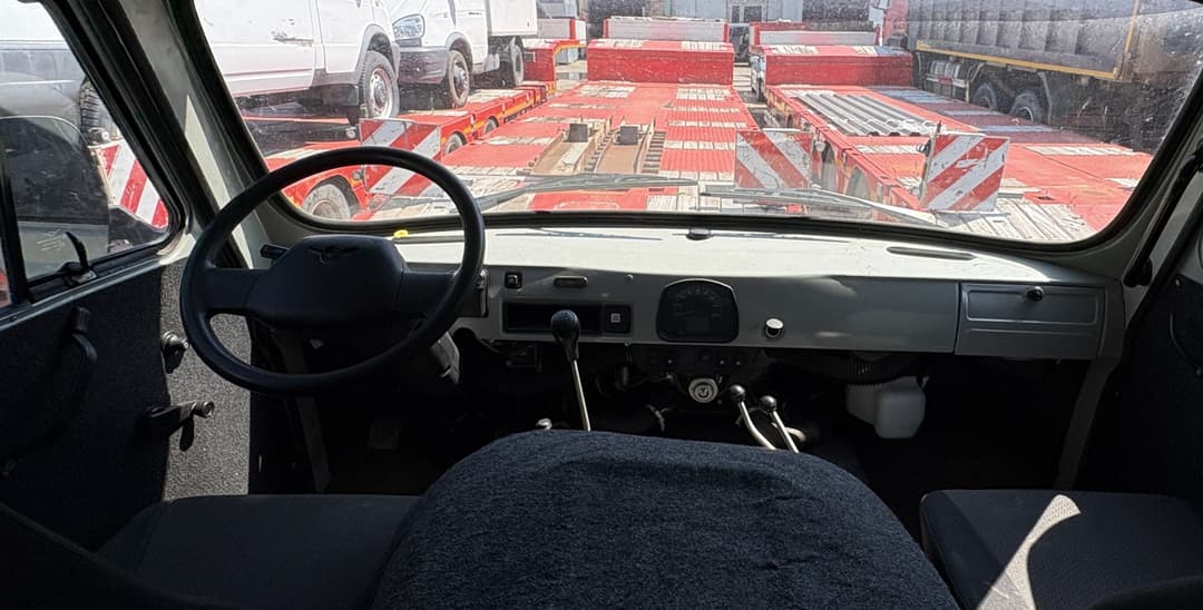 UAZ 3909* Грузопассажирский - 5