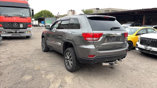 Jeep Grand Cherokee - 4
