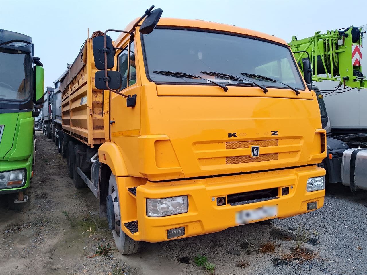 Мегатрон 4589* на шасси КамАЗ 65115 6x4 Зерновоз - 2