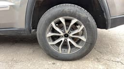 Jeep Grand Cherokee - 9