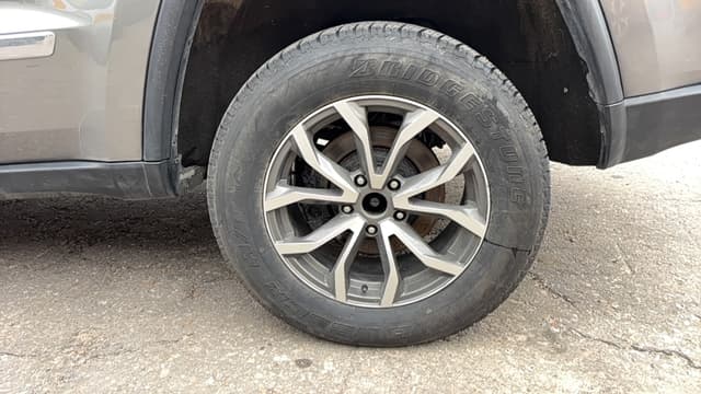 Jeep Grand Cherokee - 9