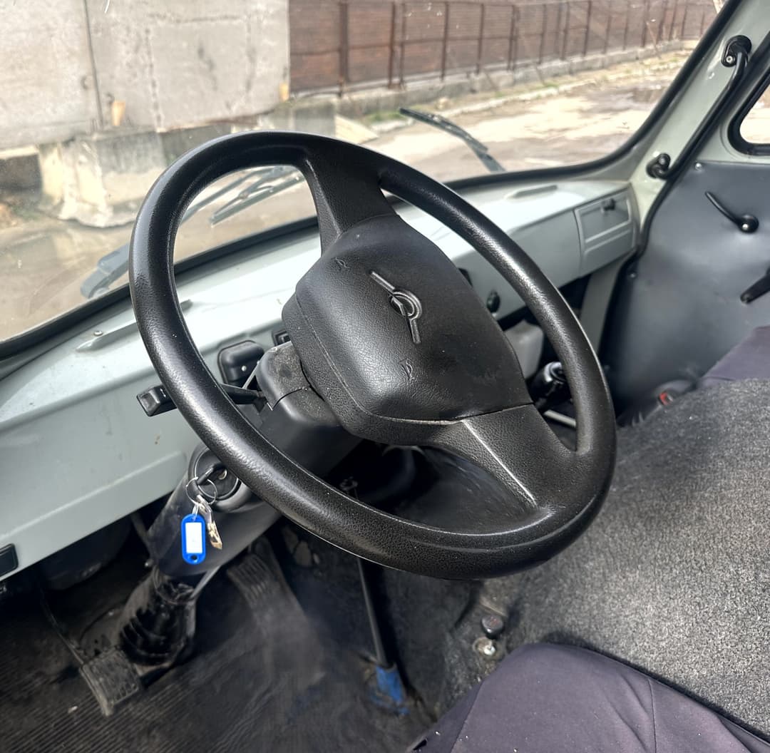 UAZ 3303 Бортовой - 3