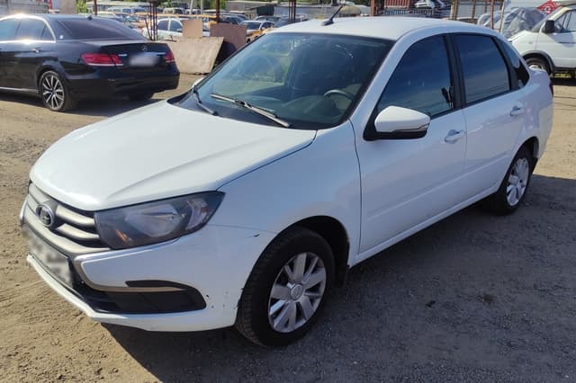 Lada Granta седан - 1