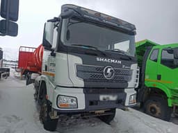 Уралспецтранс 5453* на шасси Shacman SX3258 6x6 Автоцистерна вакуумная - 2