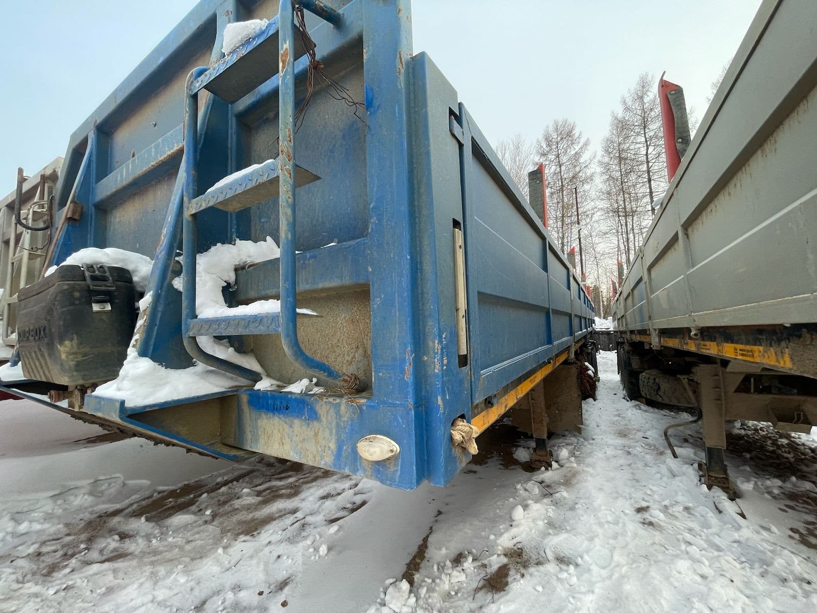 Производственная Компания Универсальной Спецтехники 4679* Полуприцеп бортовой - 1