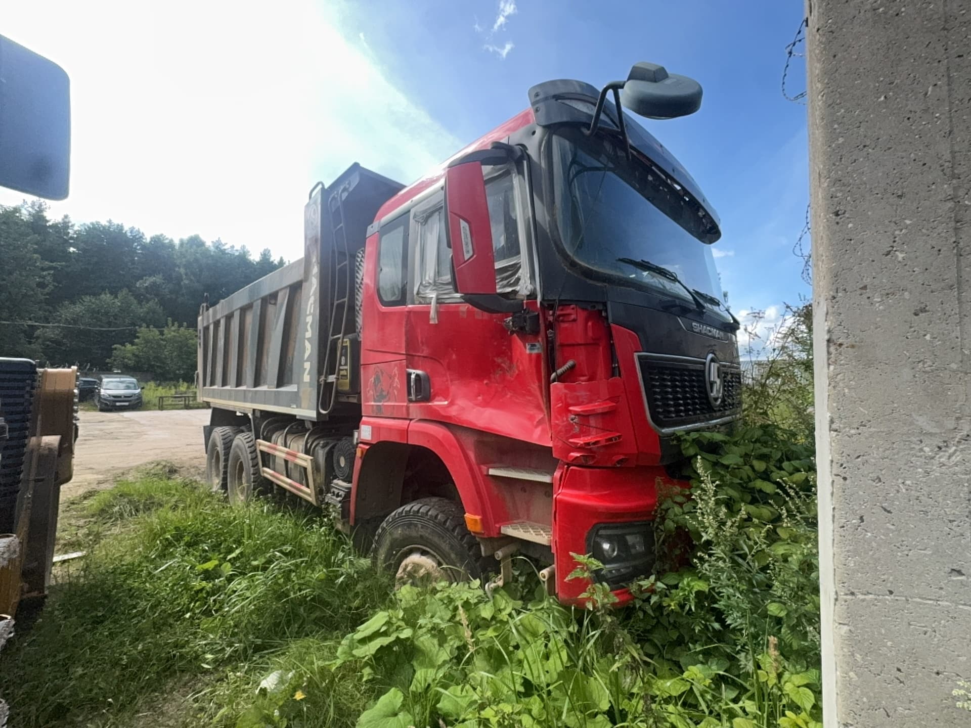 Shacman (Shaanxi) SX* 6x6 Самосвал - 2