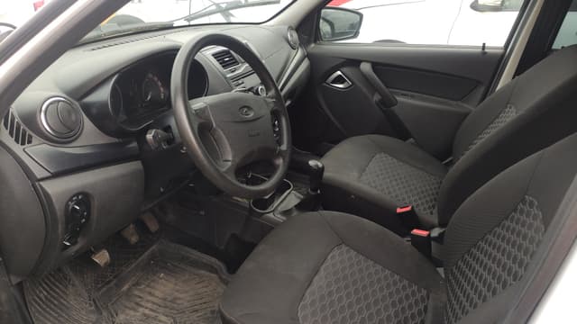 Lada Granta седан - 6