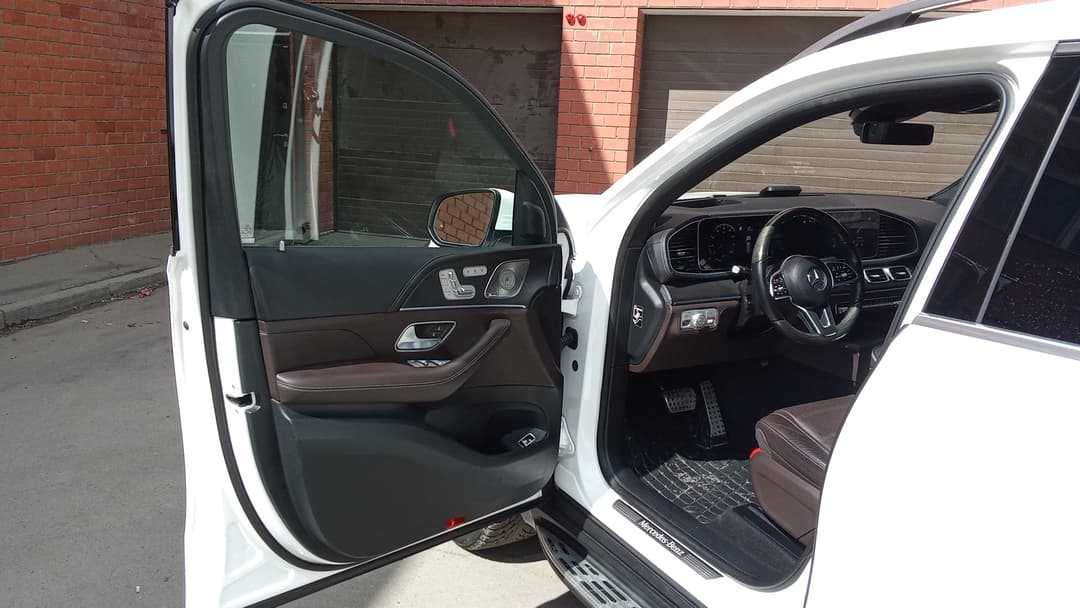 Mercedes-Benz GLS - 8