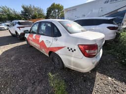 Lada Granta седан - 4