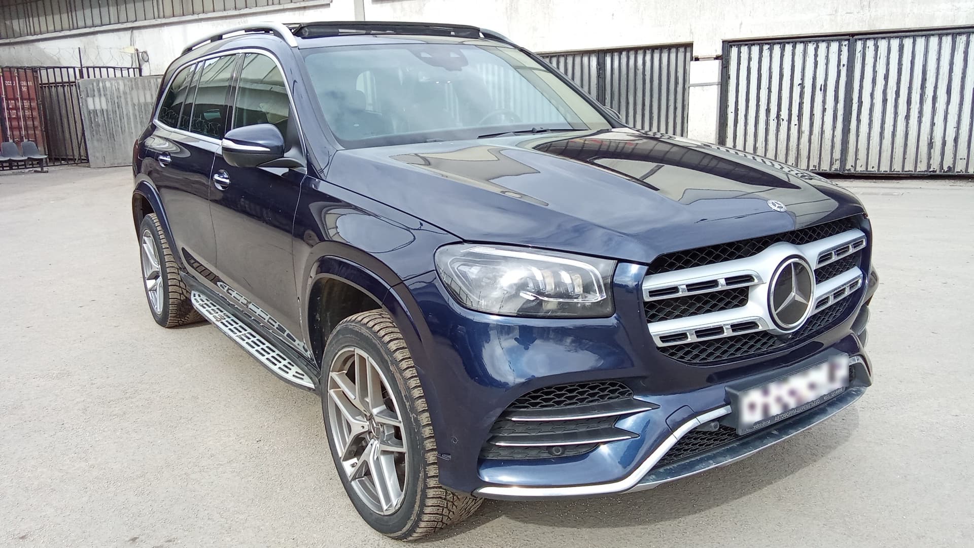 Mercedes-Benz GLS - 2