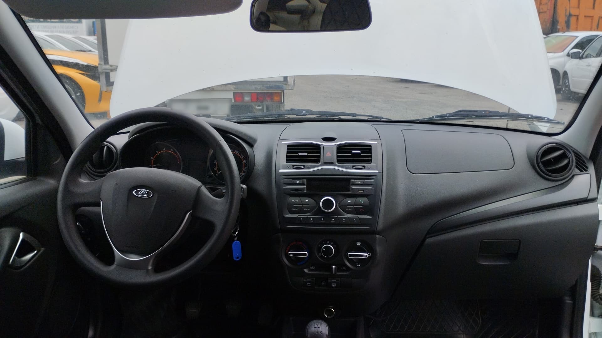 Lada Granta лифтбек - 5