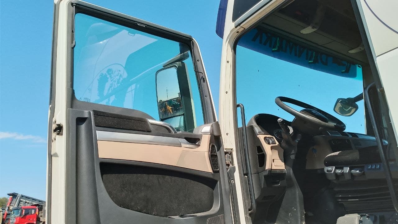 MAN TGX 6x2-2 Седельный тягач - 8