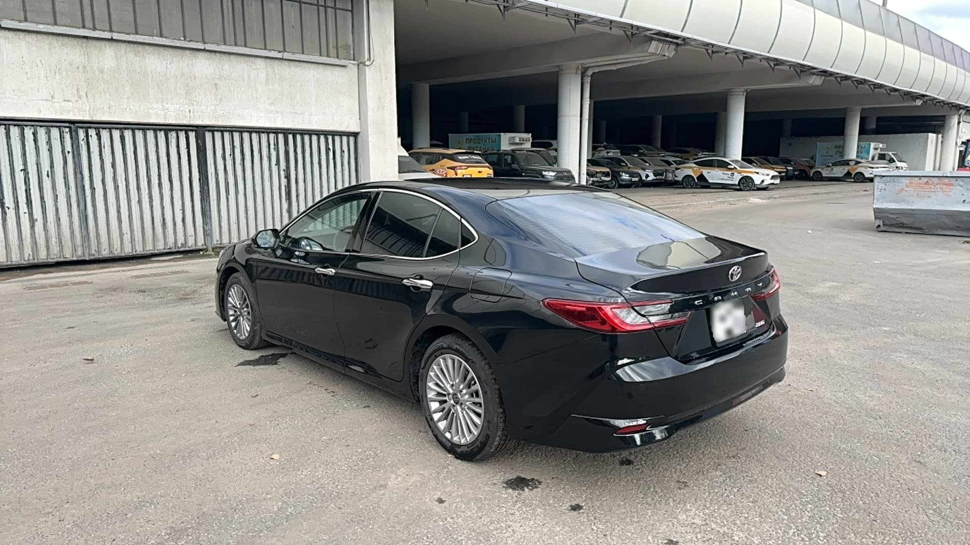 Toyota CAMRY - 4