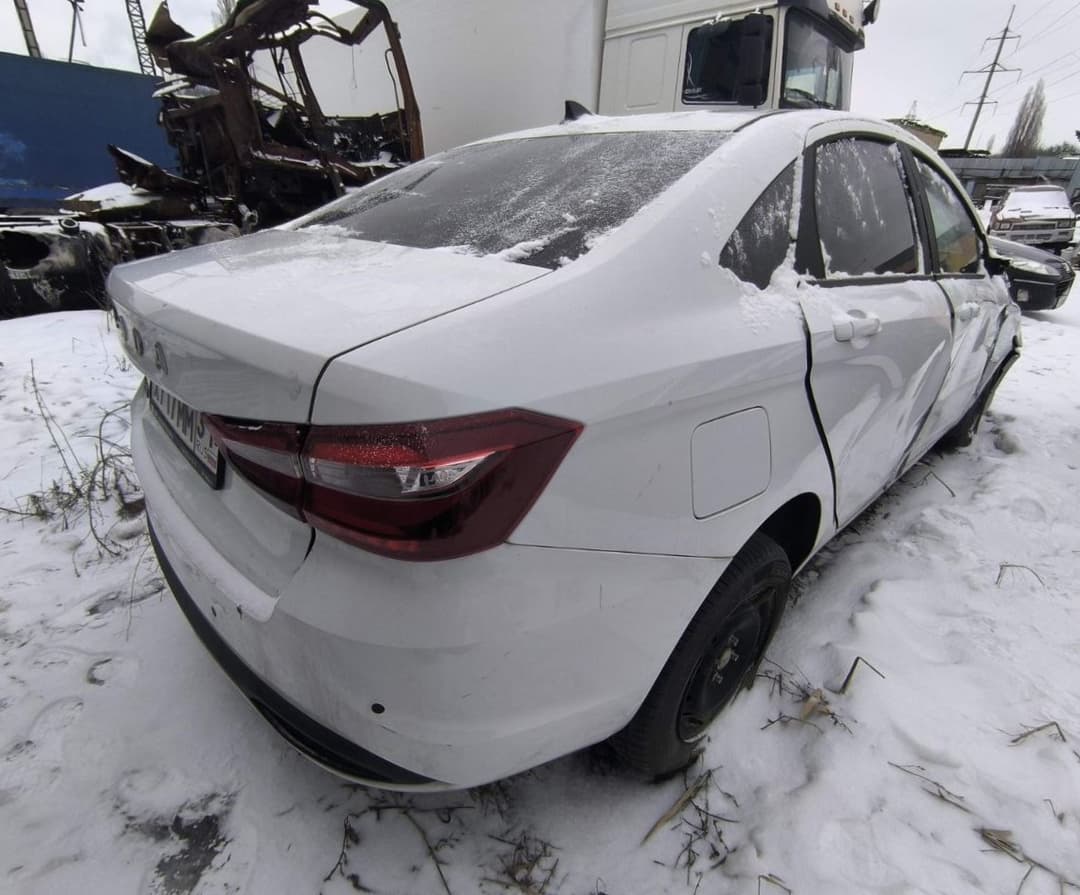 Lada Vesta седан - 3