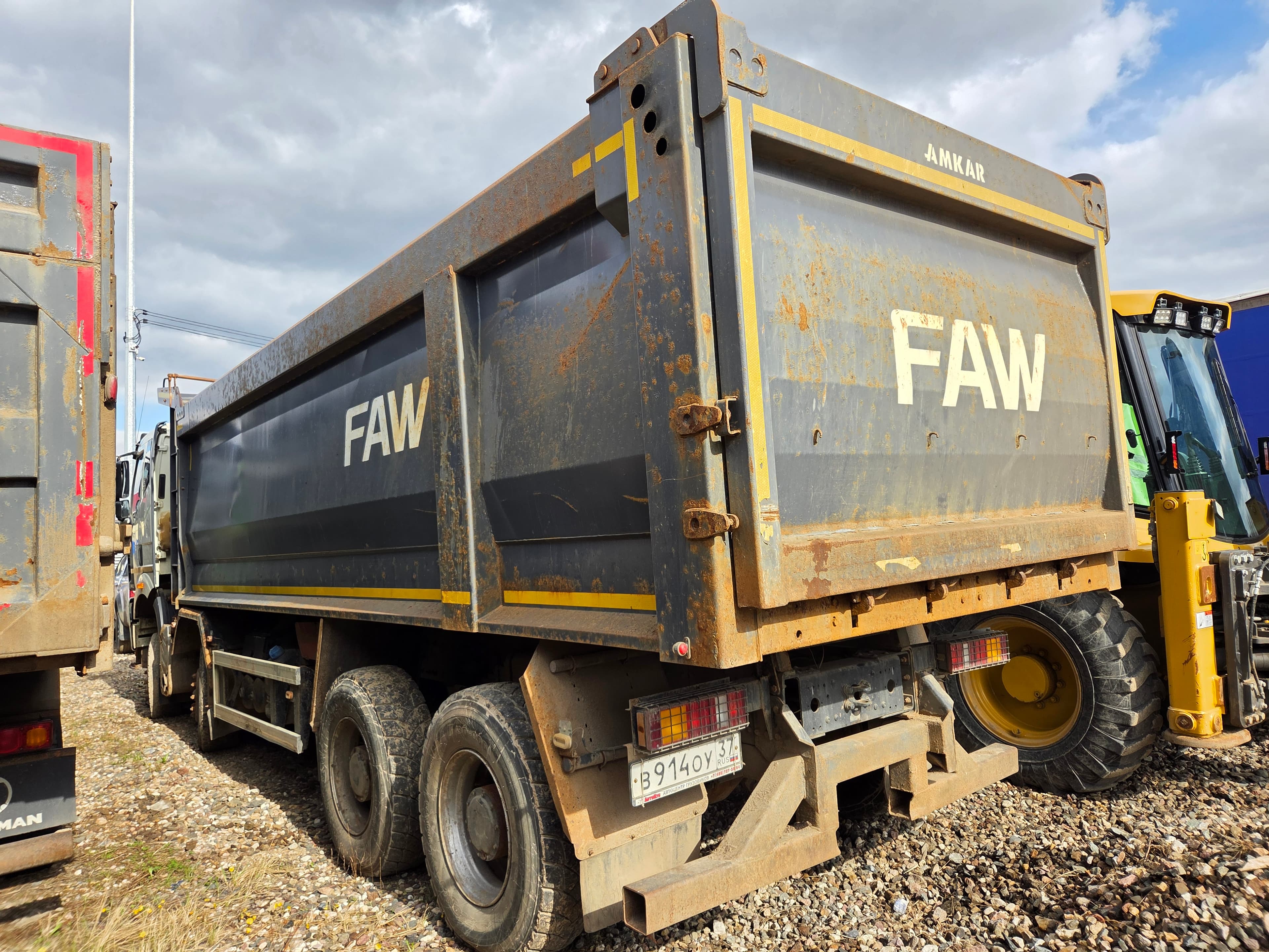 FAW J6 8x4 Самосвал - 4