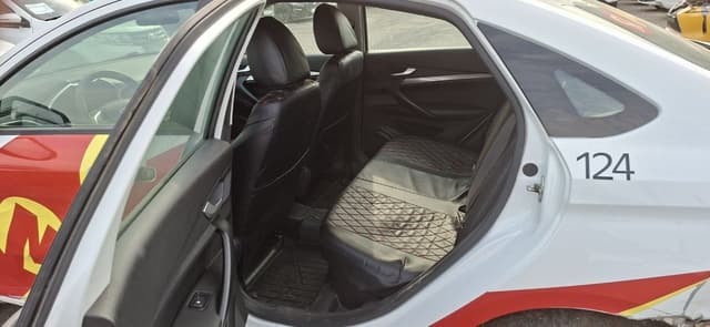 Lada Vesta седан - 8