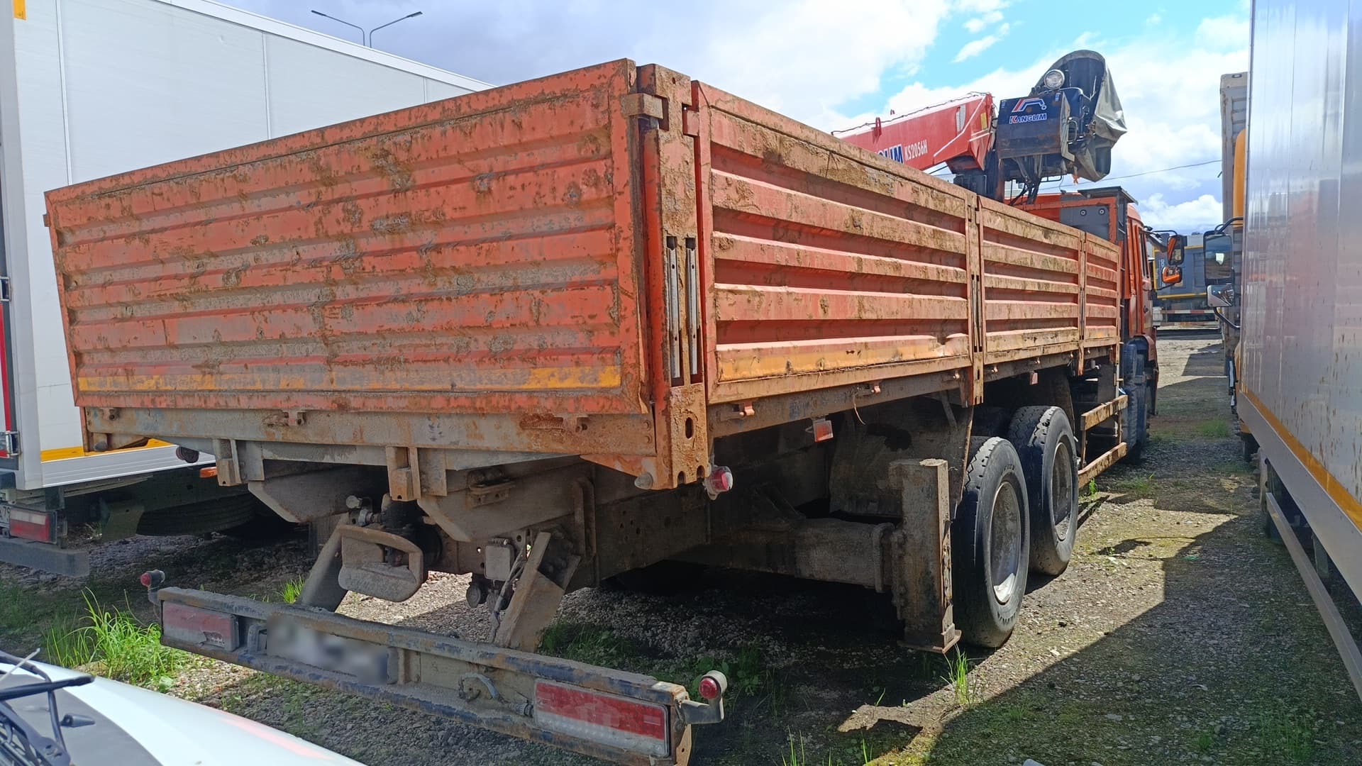 Камаз 65115 6x4 Бортовой с КМУ - 2