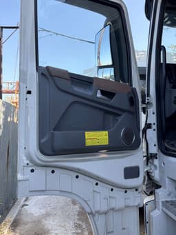 Dongfeng DFH 4x2 Седельный тягач - 6