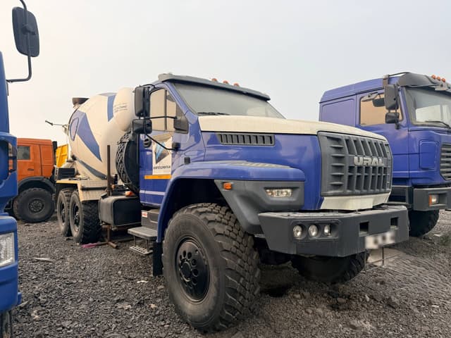 Ural 4320 6x6 Автобетоносмеситель - 1