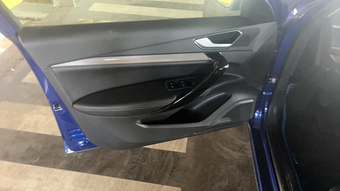 Lada Vesta седан - 8