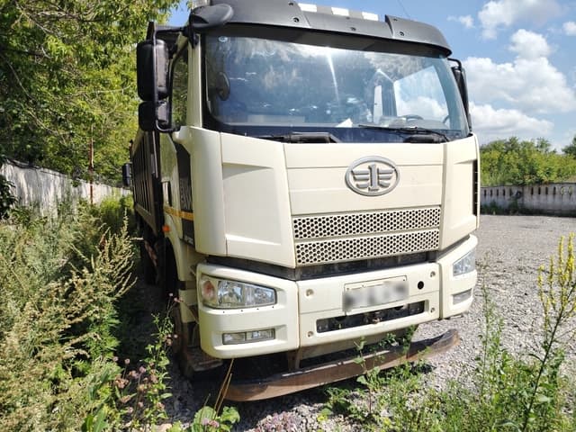 FAW J6* 6x4 Самосвал - 2