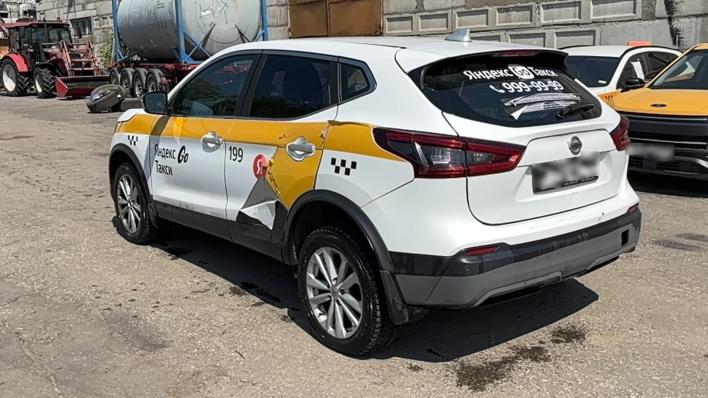 Nissan Qashqai - 4