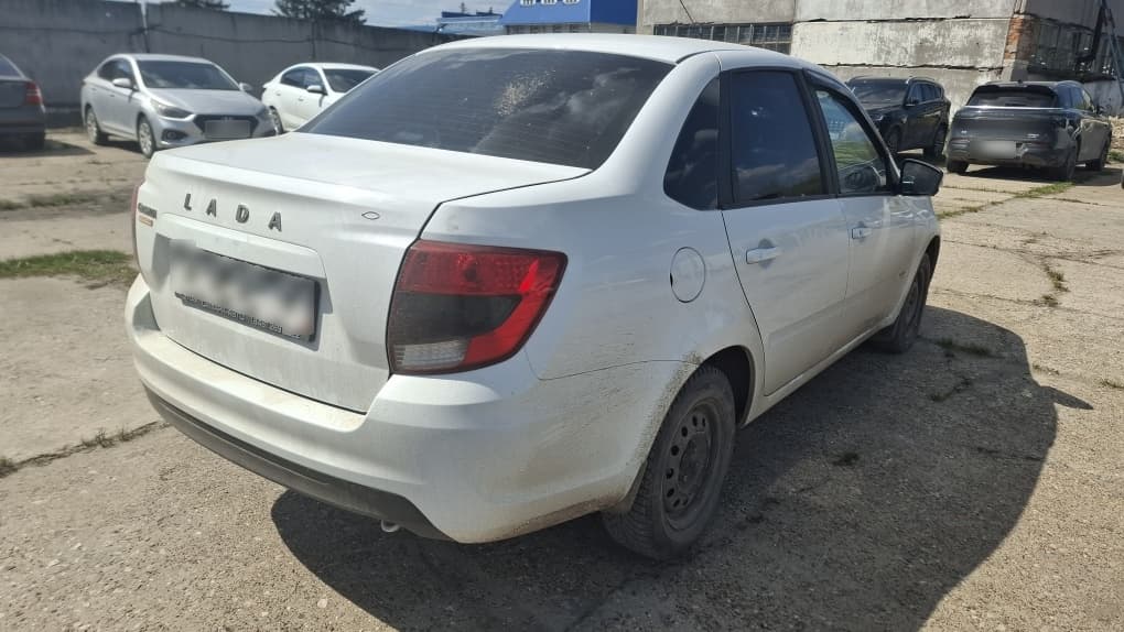 Lada Granta седан - 3