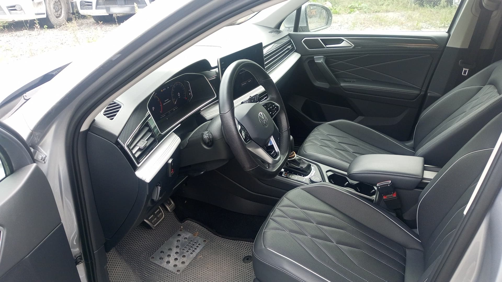 Volkswagen Tiguan L - 6