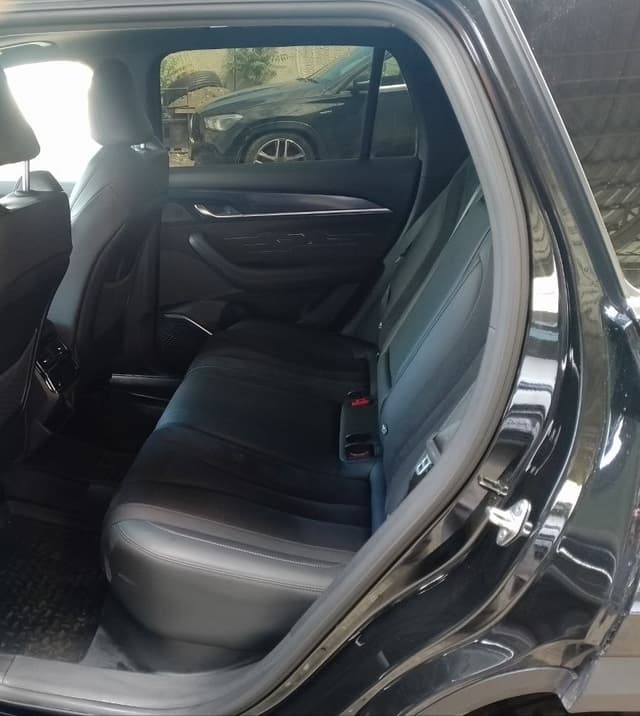 Geely Monjaro - 9