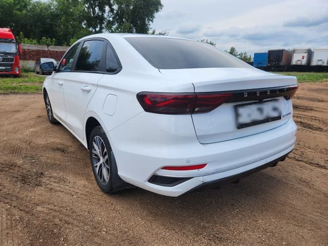 Geely EMGRAND - 4