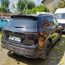 Volkswagen Tiguan - 3