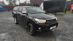 Toyota Hilux - 2