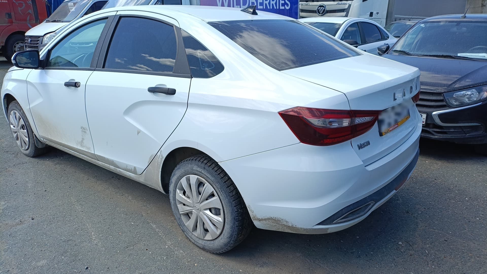 Lada Vesta седан - 4
