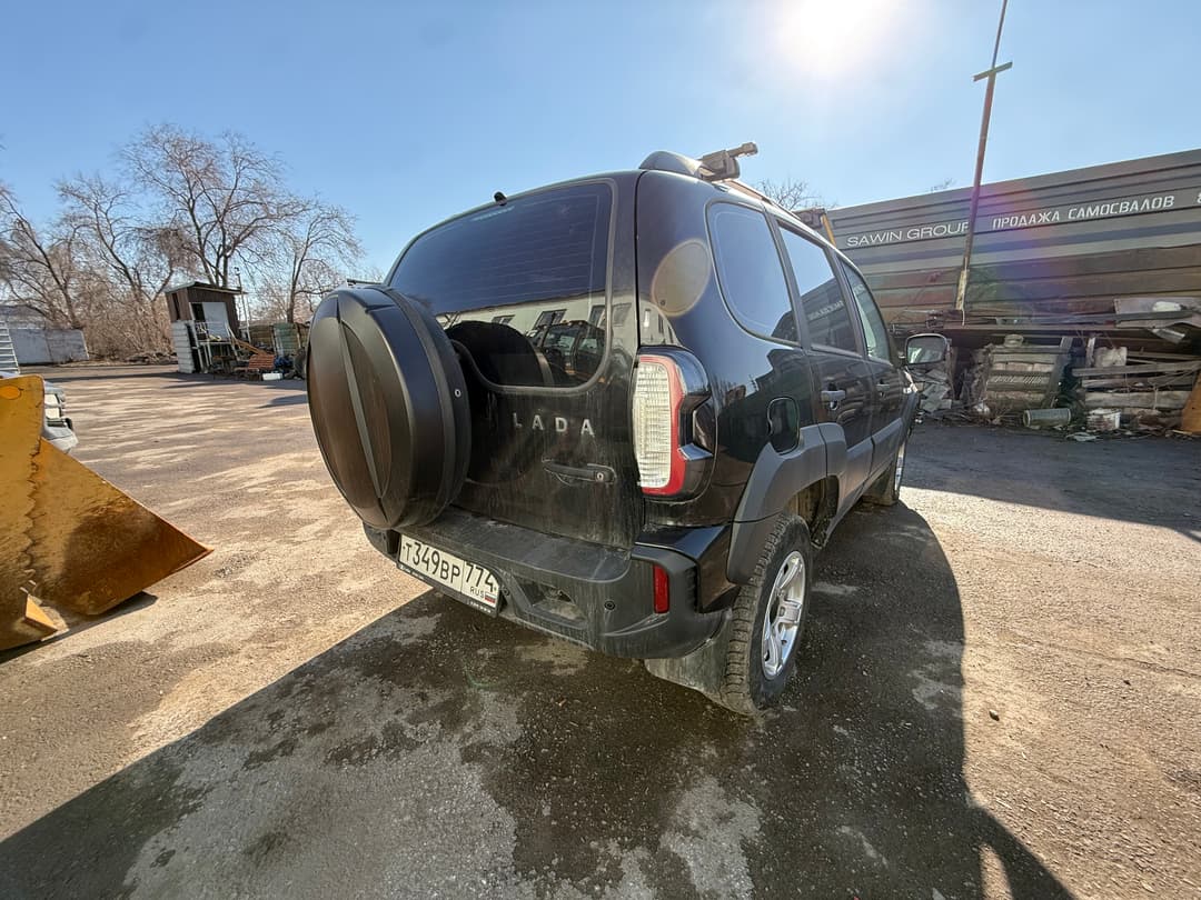 Lada Niva Travel - 3